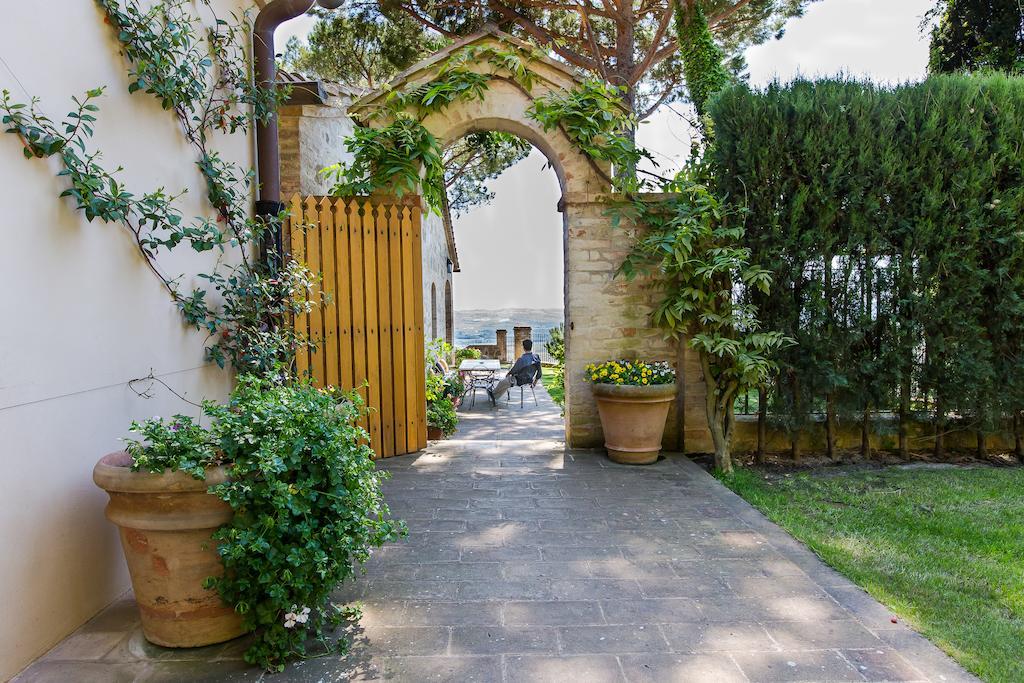 Argiano Dimore Wine Relais Buitenkant foto